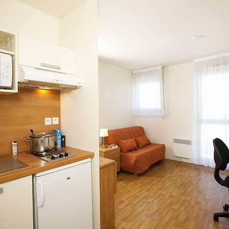 Aparthotel Sejours & Affaires Rennes Longs Champs Exterior foto