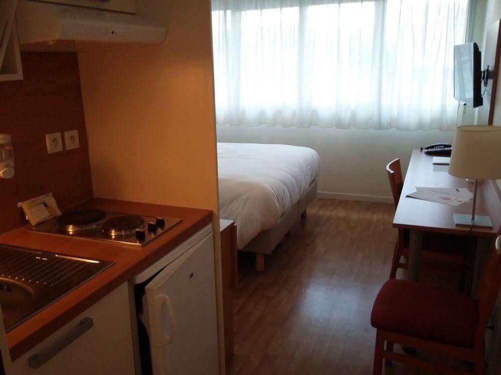 Aparthotel Sejours & Affaires Rennes Longs Champs Exterior foto