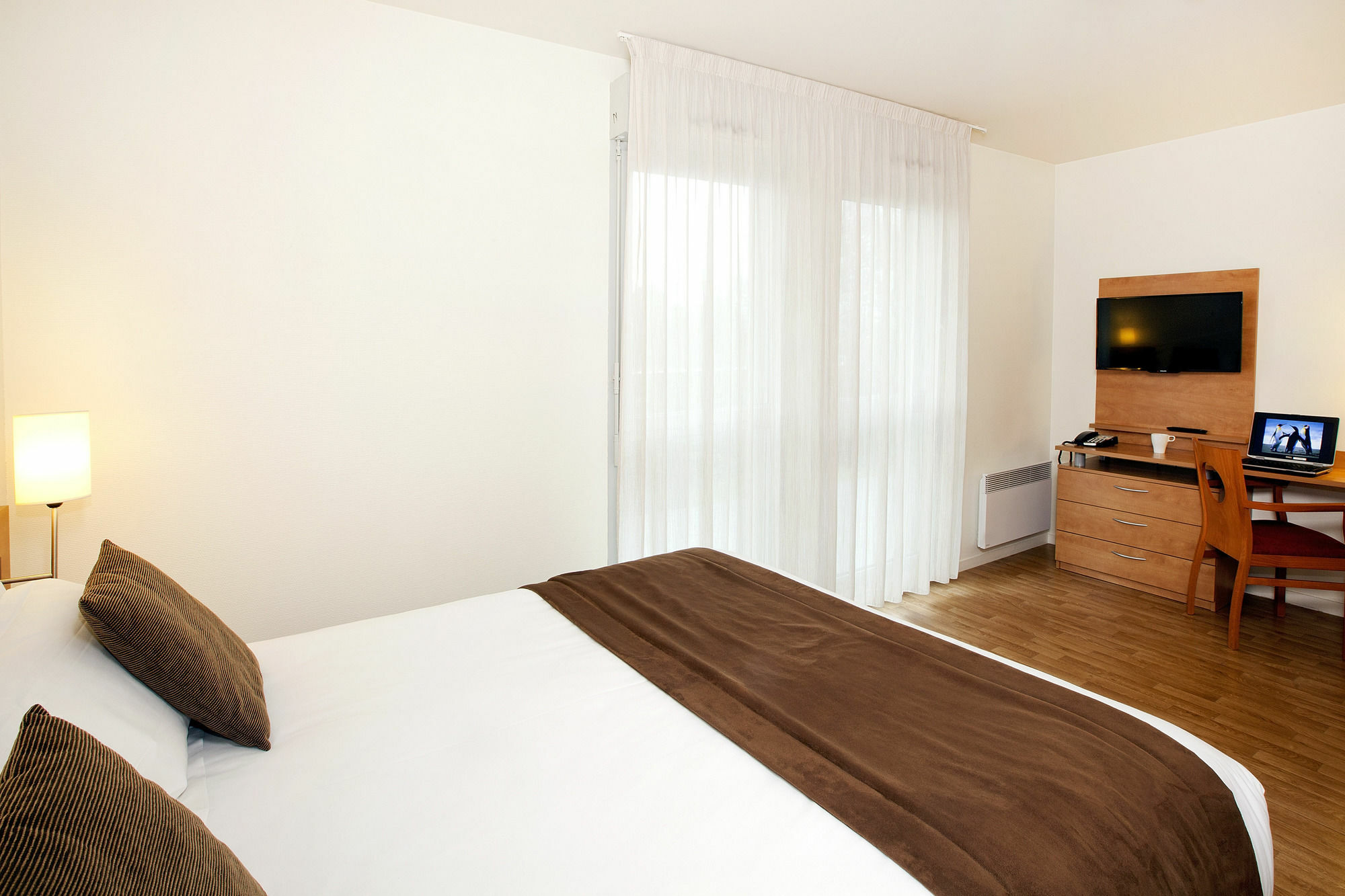 Aparthotel Sejours & Affaires Rennes Longs Champs Exterior foto
